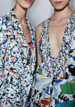 Jil Sander (Джил Сандер) – модная марка одежды, аксессуаров и парфюмерии из Германии. Где купить в России, адреса магазинов