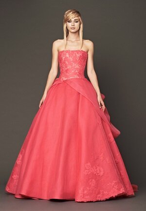 Vera Wang (Вера Ванг) – модный бренд из США. Где купить в России, адреса магазинов